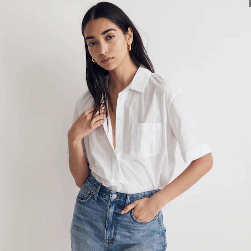 New with tag Poplin Short-Sleeve Button-Down Shirt
Madewell